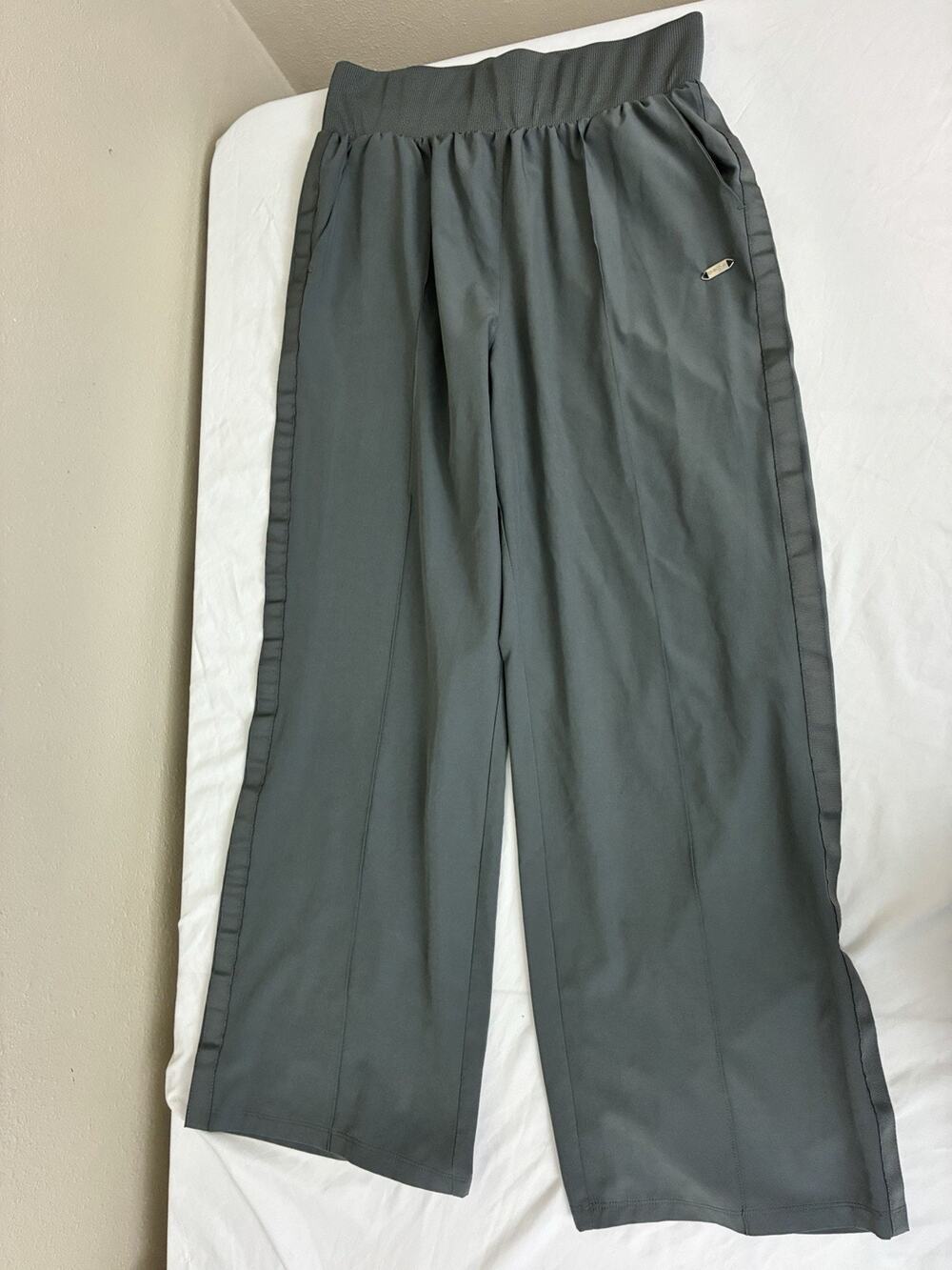 Bebe Sport Wide Leg Pants Gray - Large